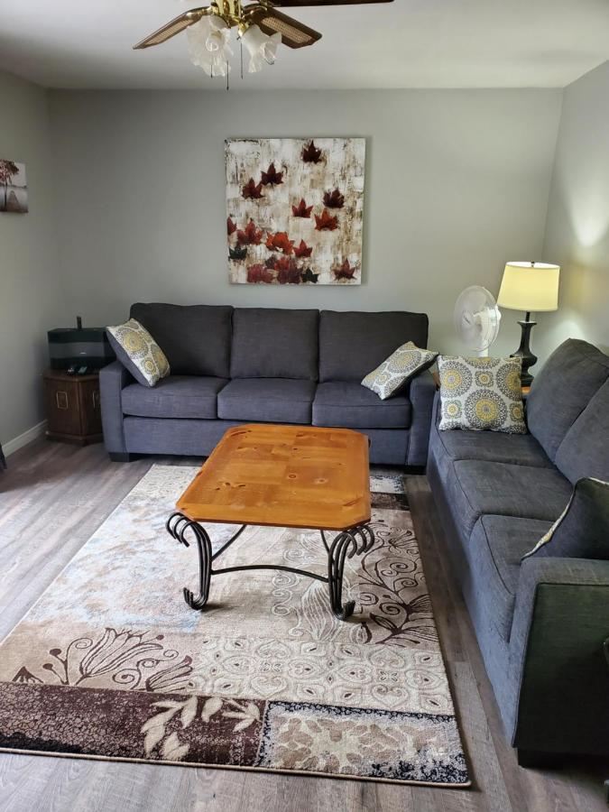 Michaels Bay Getaway On Manitoulin Island Βίλα South Baymouth Εξωτερικό φωτογραφία